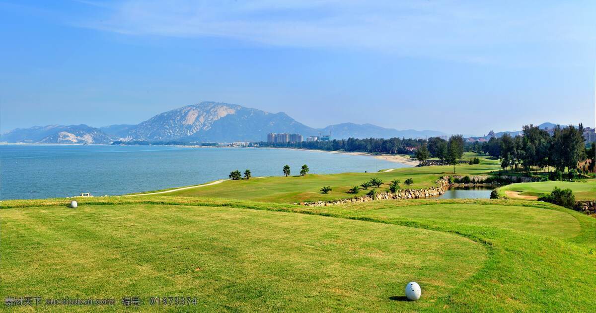 高尔夫球场 休闲运动 高端运动 海边 草地 草坪 果岭 自然景观 自然风景