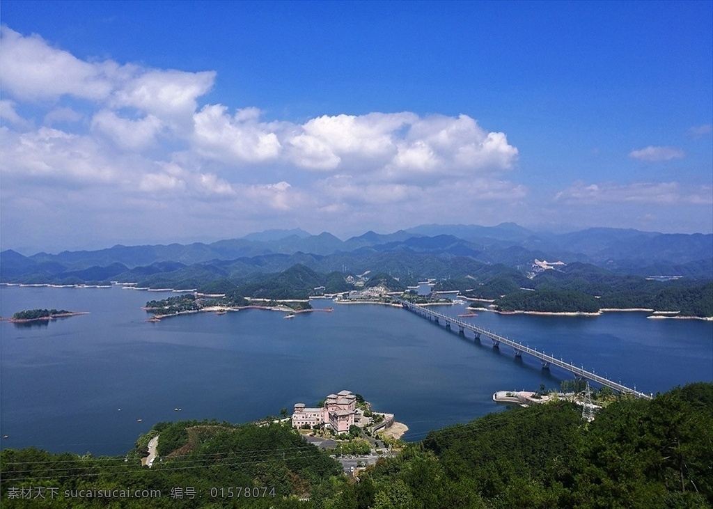 千島湖遠(yuǎn)眺 千島湖 浙江風(fēng)景 新安江水庫(kù) 農(nóng)夫山泉 優(yōu)質(zhì)飲用水 碧波藍(lán)天 浙江千島湖 千島湖旅游 淳安千島湖 千島湖美景 自然風(fēng)光 清水藍(lán)天 自然景觀 山水風(fēng)景