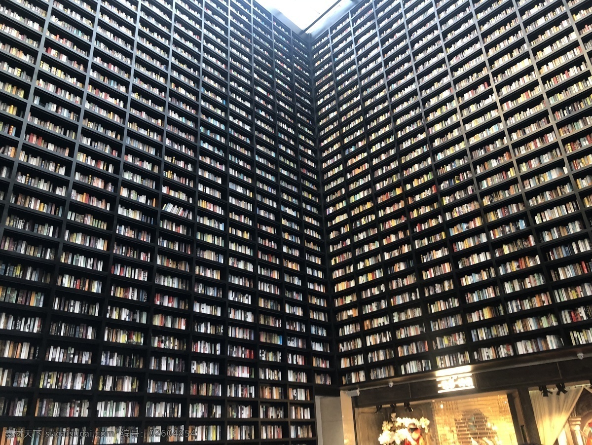 赤峰書店圖片 赤峰 內(nèi)蒙古 內(nèi)蒙古赤峰 書店 圖書墻 旅游攝影 國內(nèi)旅游