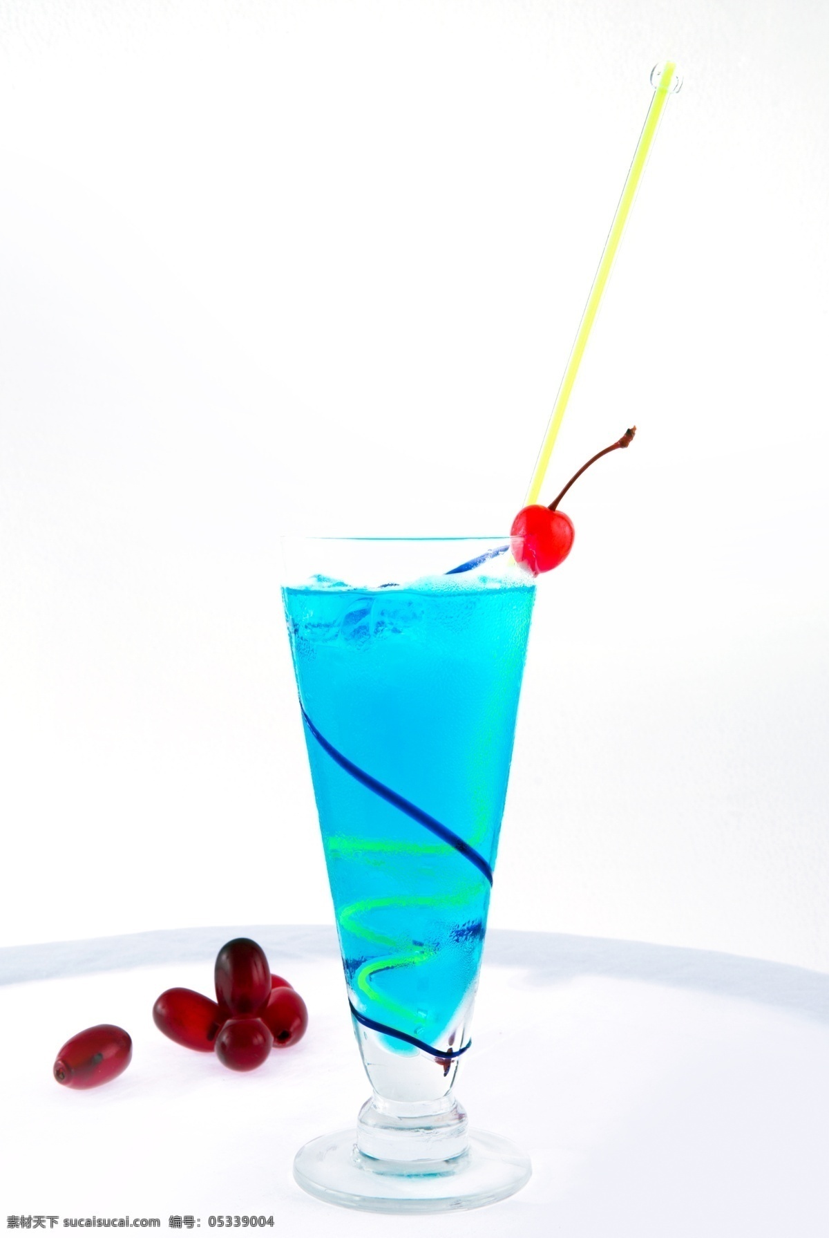 蓝色 珊瑚 夏威夷 鸡尾酒 蓝色夏威夷 饮品 饮料 酒水 餐饮美食 饮料酒水
