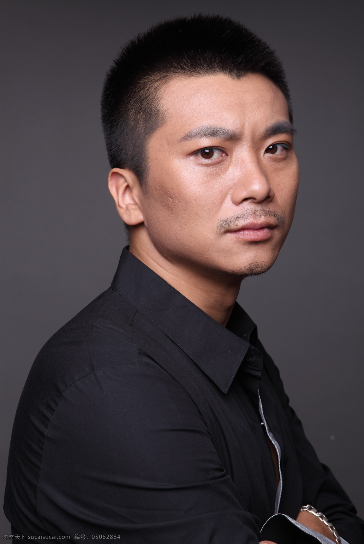 生活 人物 男人 男性 人物攝影 人物素材 明星 偶像 大腕 娛樂人物 生活人物 職業(yè)人物 模特 明星圖片 人物圖片