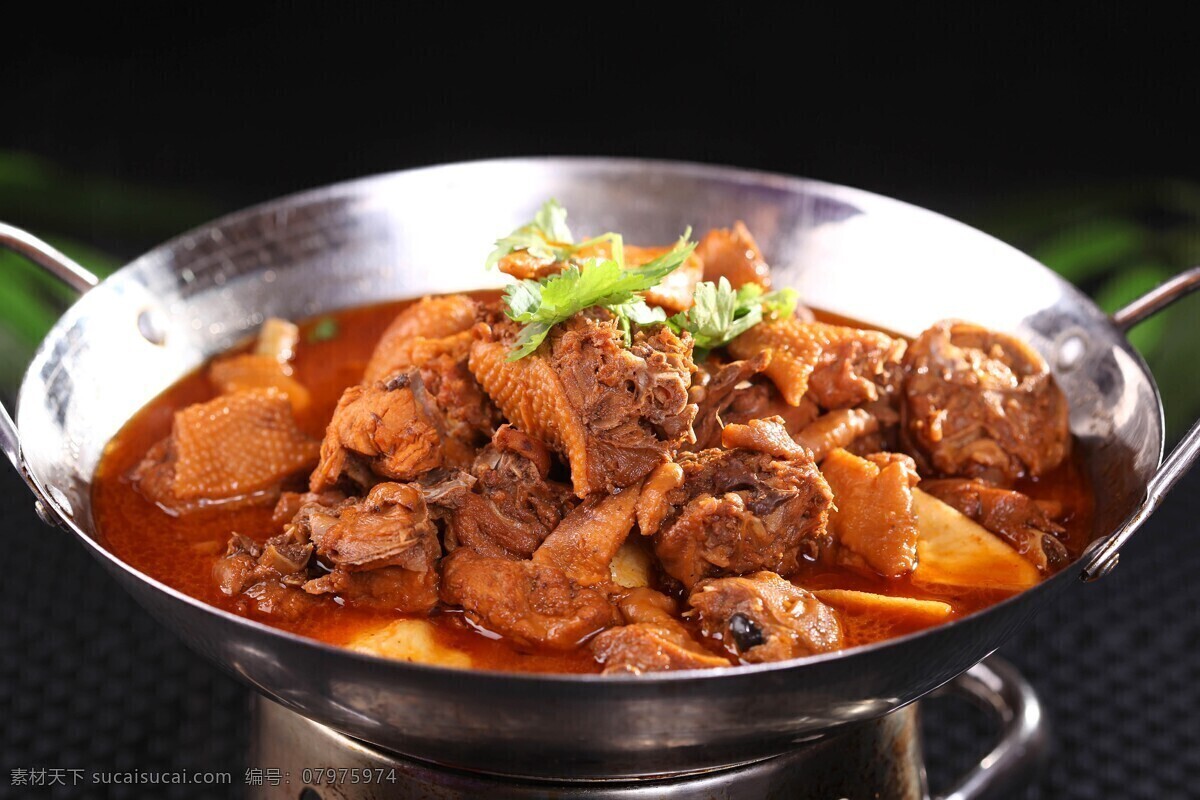 地鍋雞圖片 地鍋雞 雞 地鍋 雞肉 地鍋雞菜品 餐飲美食