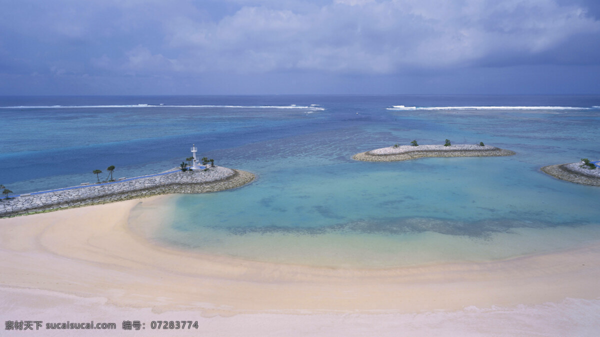 白云 岛屿 国外 国外旅游 海面 海滩 海洋 蓝色 蓝天 日本 冲绳 沙滩 岩石 树木 旅游摄影