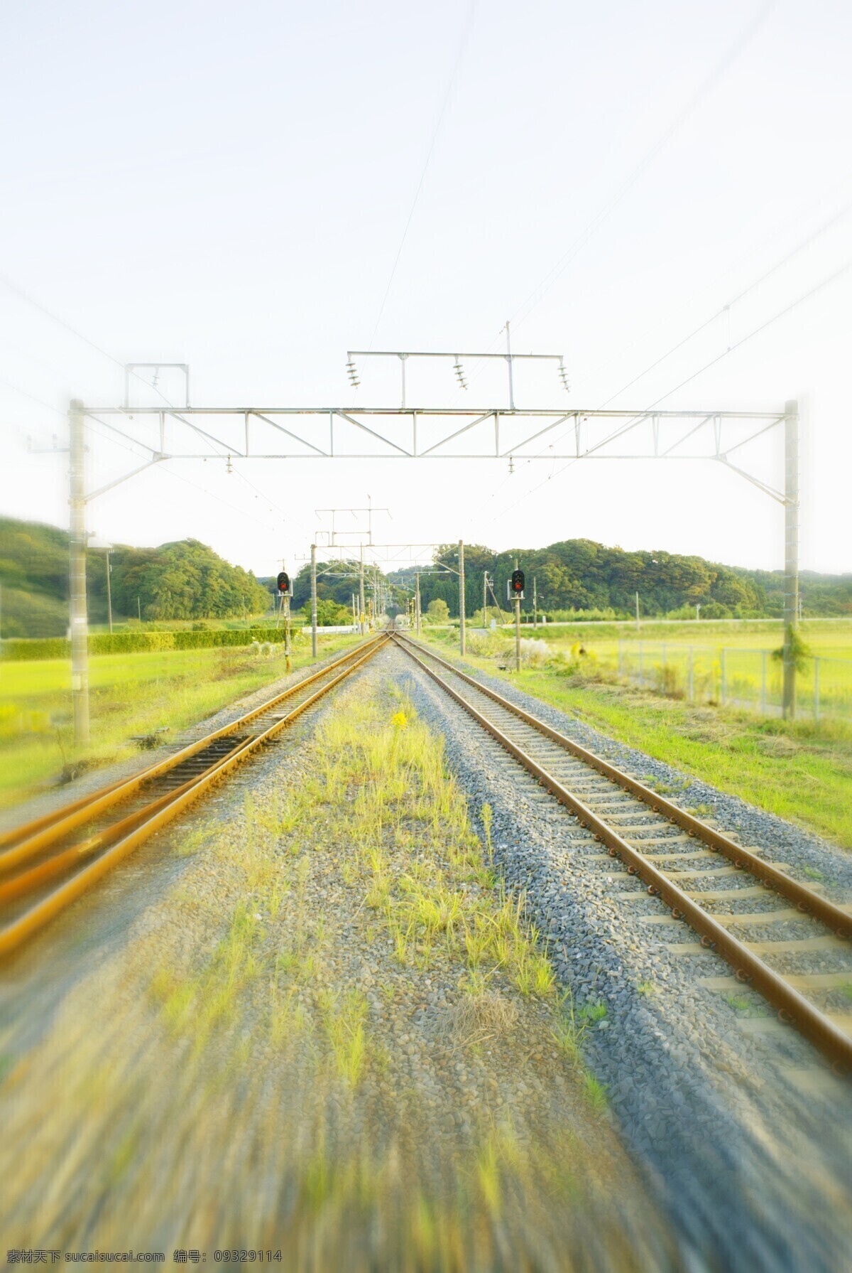 鐵路 風(fēng)景攝影 旅游 旅行 開動(dòng)的火車 旅游風(fēng)景 旅游攝影 自然風(fēng)景 其他類別 生活百科