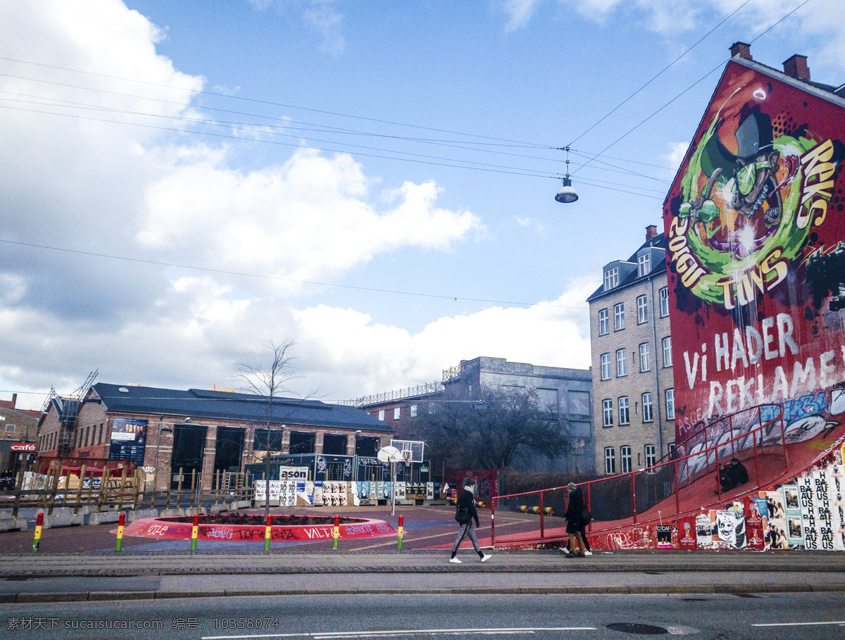 丹麦 街景 红色 巨大 涂鸦 楼房 马路 风景 欧美 简约 千库原创