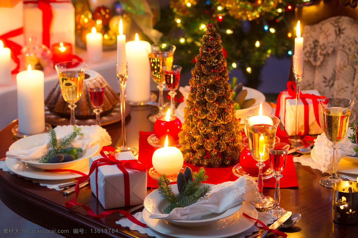圣诞 礼物 美食 圣诞礼物 圣诞节美食 香槟 高脚杯 蜡烛 圣诞节元素 圣诞节素材 节日庆典 生活百科