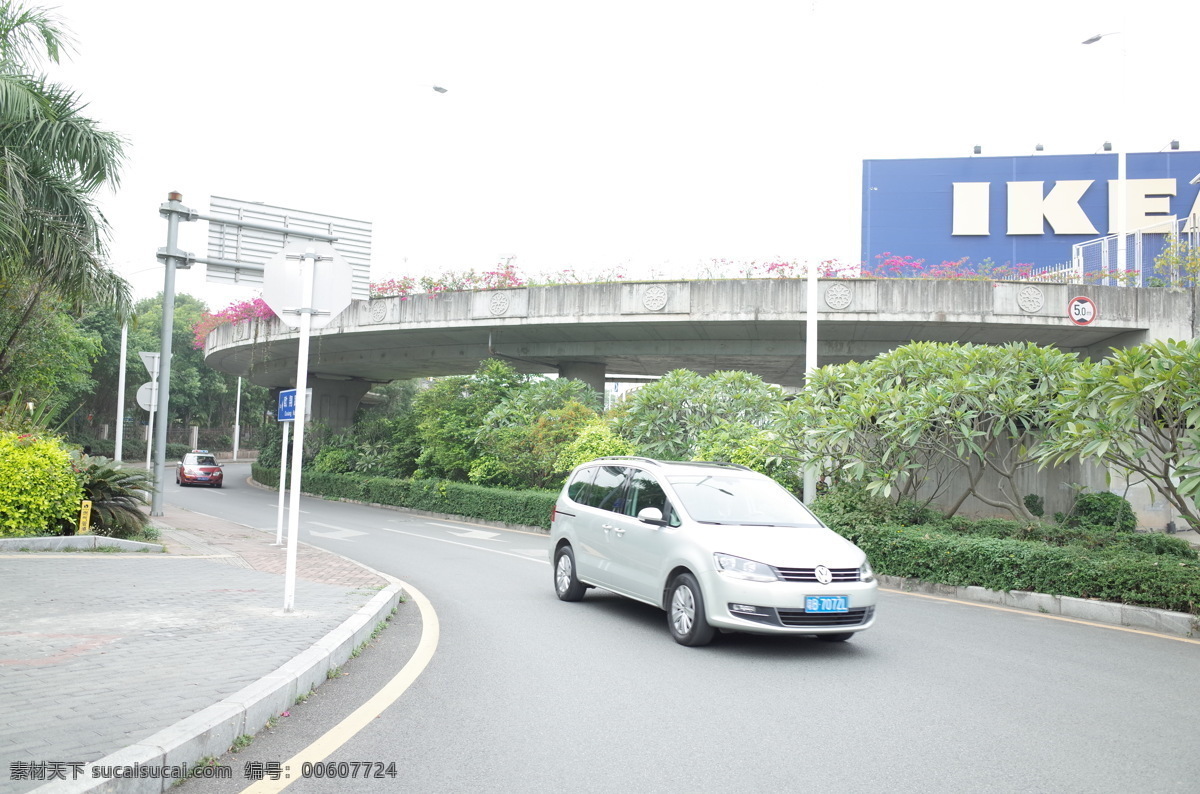 深圳街景 深圳 街景 城市风光 绿树街道 人行道 旅游摄影 国内旅游 白色