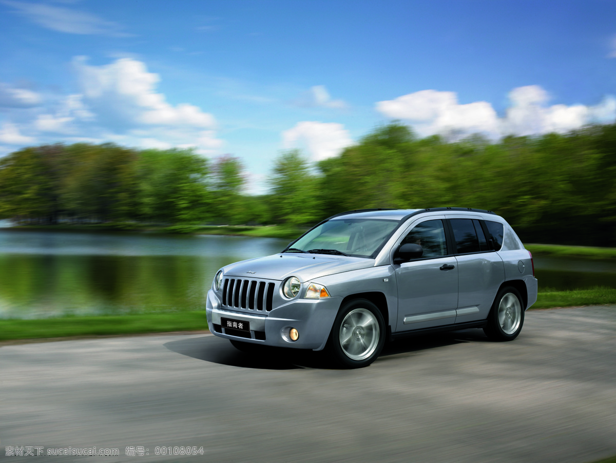 指南者 吉普 jeep 进口品牌 汽车 湖泊 植物 树林 野外 交通工具 设计图库 现代科技