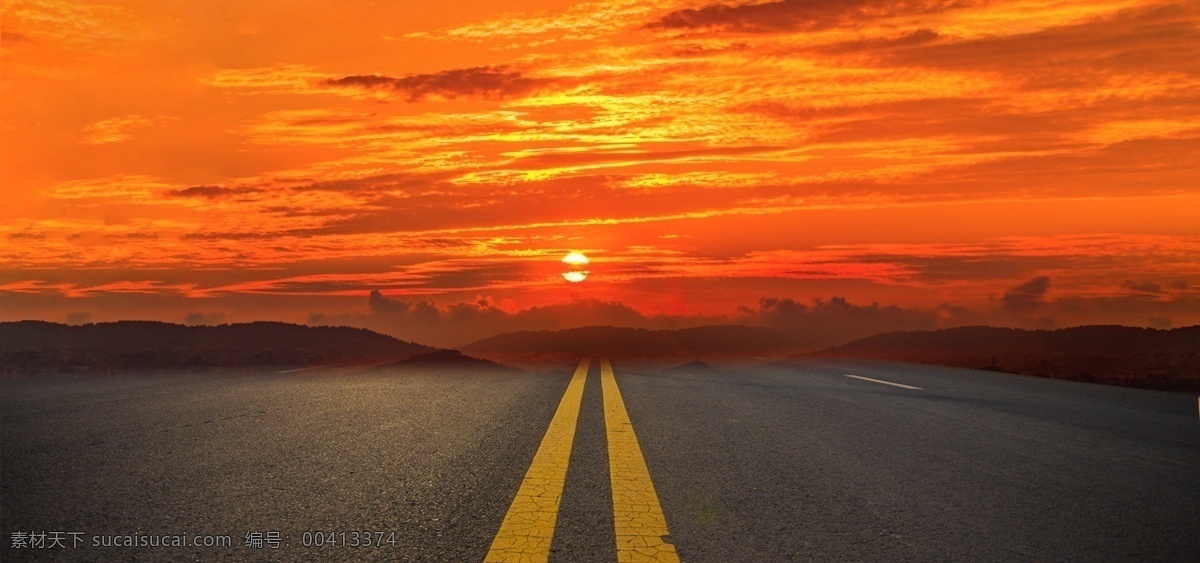 大气 夕阳 公路 分层 背景 汽车展示 山 云