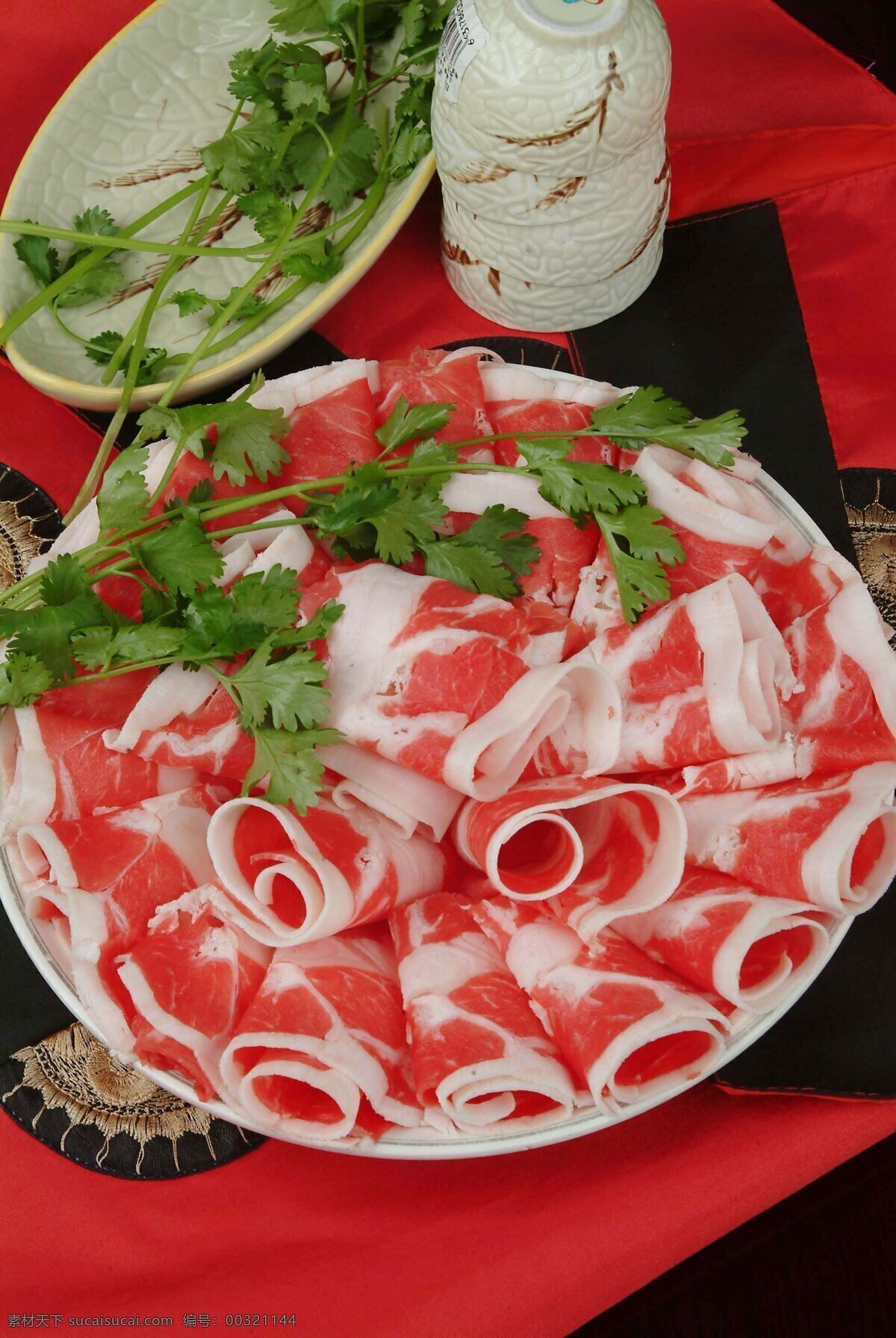 餐饮美食 传统美食 火锅 火锅羊肉 美食 肉 小肥羊 羊肉 肥羊 火锅肉 美食火锅 涮羊肉 中华美食 psd源文件