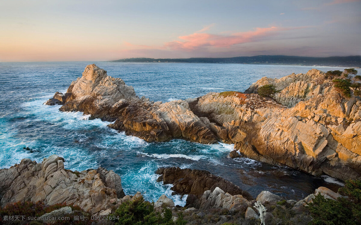 白云 大海 海边 海水 海滩 户外 蓝天 拍摄 自然风景 自然风光 石头 山川 山峦 山峰 远景 自然景观 psd源文件