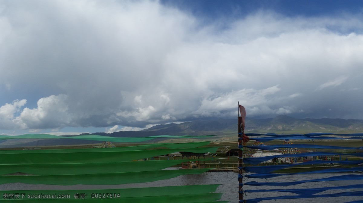 青藏高原 青海湖 草原 云雾 经幡 旅游摄影 自然风景 灰色