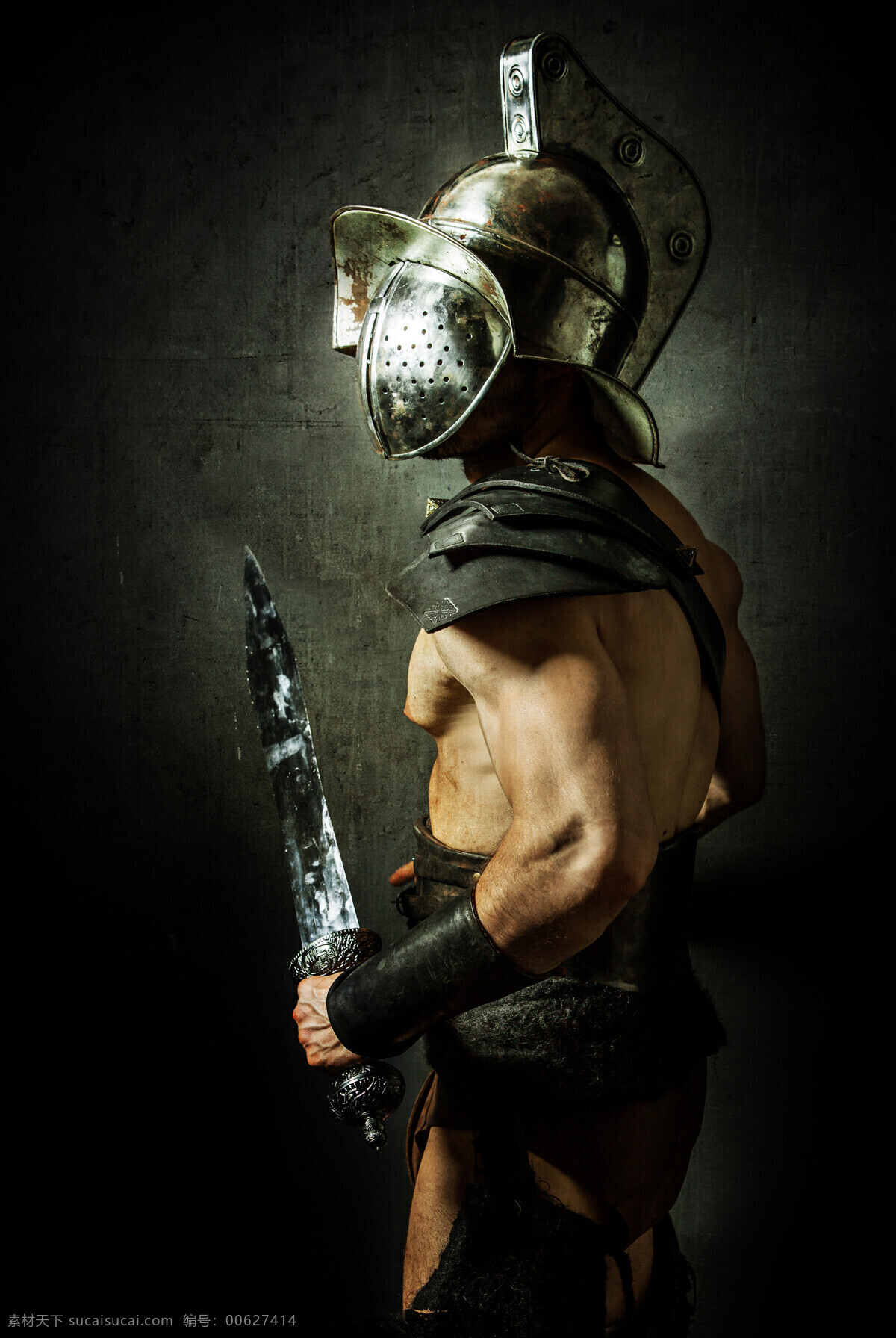 刀 带 面具 男人 侧面 武器 头盔 铠甲 战士 战争 男人男性 生活人物 人物图片