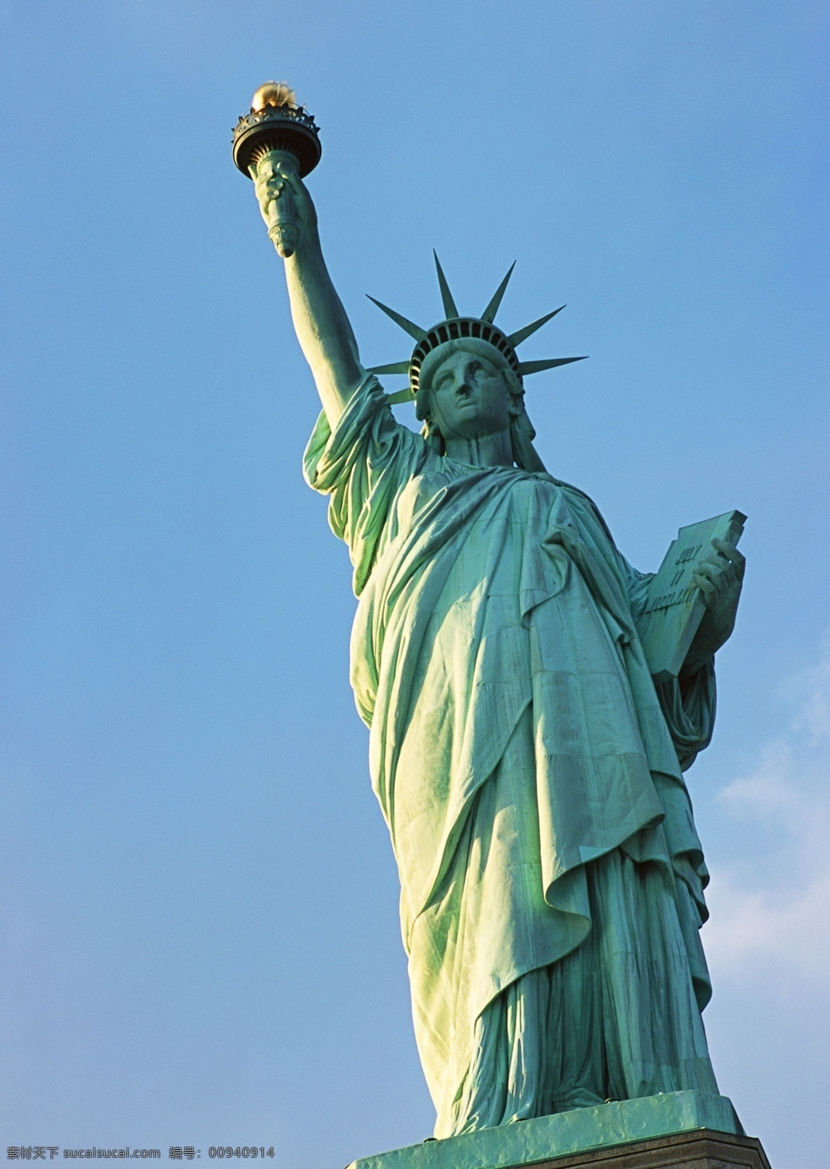 神像8 美国免费下载 白云 蓝天 美国 自由女神像 风景 生活 旅游餐饮