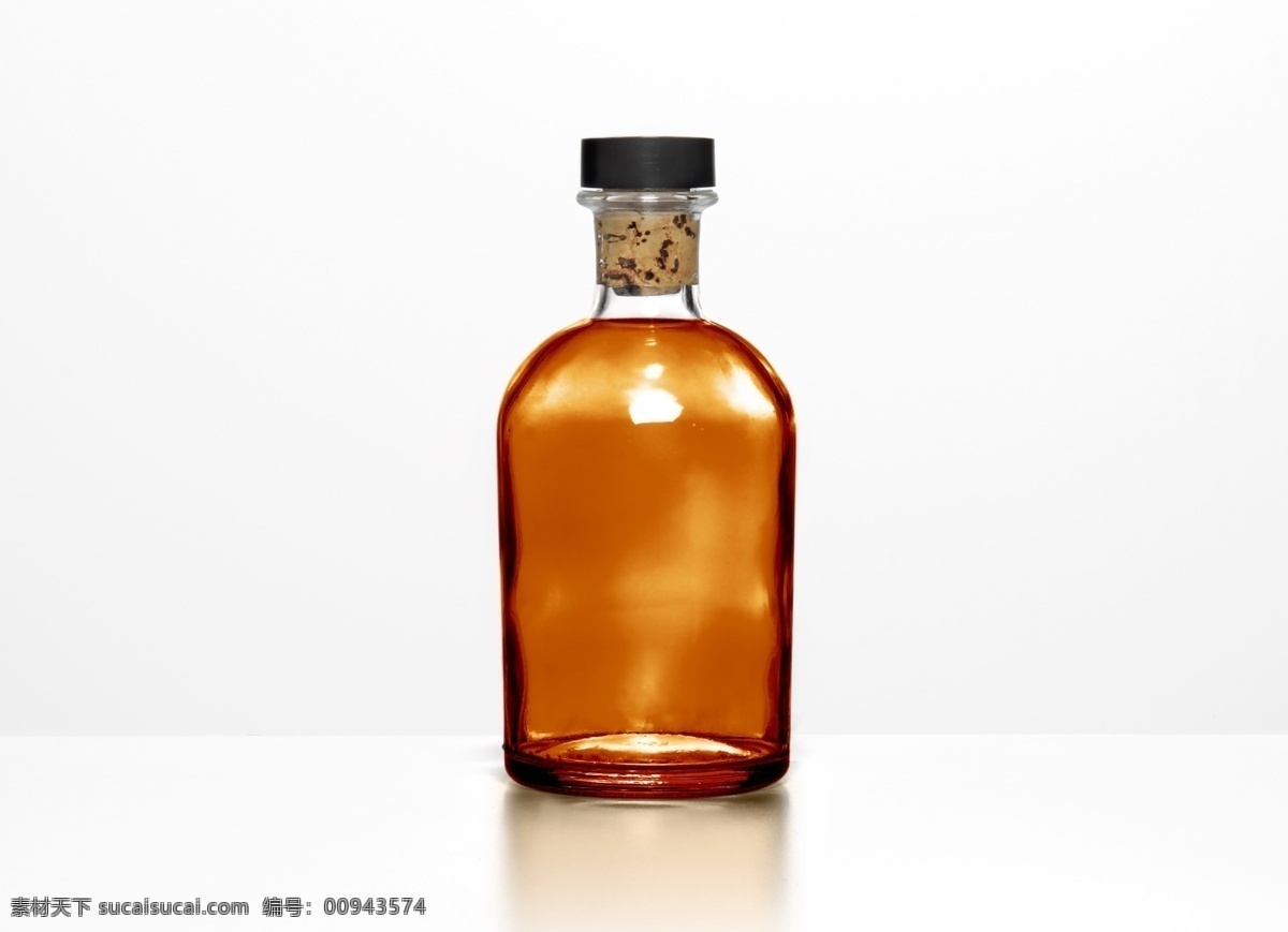 玻璃瓶 产品展示 样机 模型 棕色瓶子 产品展示样机 样机模型展示 瓶子产品展示 瓶子 产品效果图 vi设计