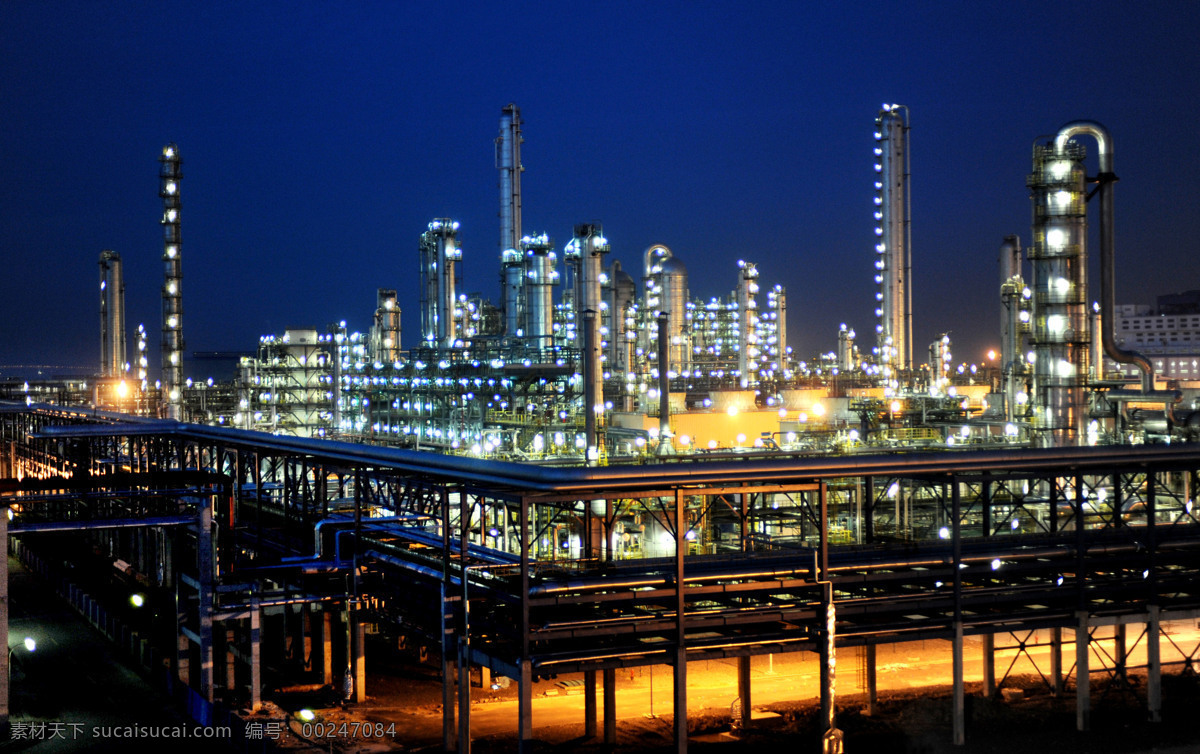 炼油装置 炼油 装置 夜景 工业 炼油厂 工业生产 现代科技