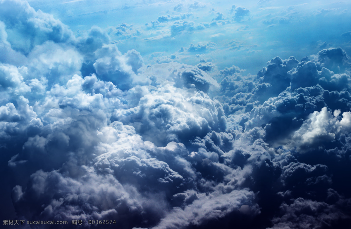 大气云层 天空 高空 大气 大气层 蓝色 云 云朵 积云 强有力 强对流 风暴 雷电 自然景观 自然风景 自然 摄影图库 300