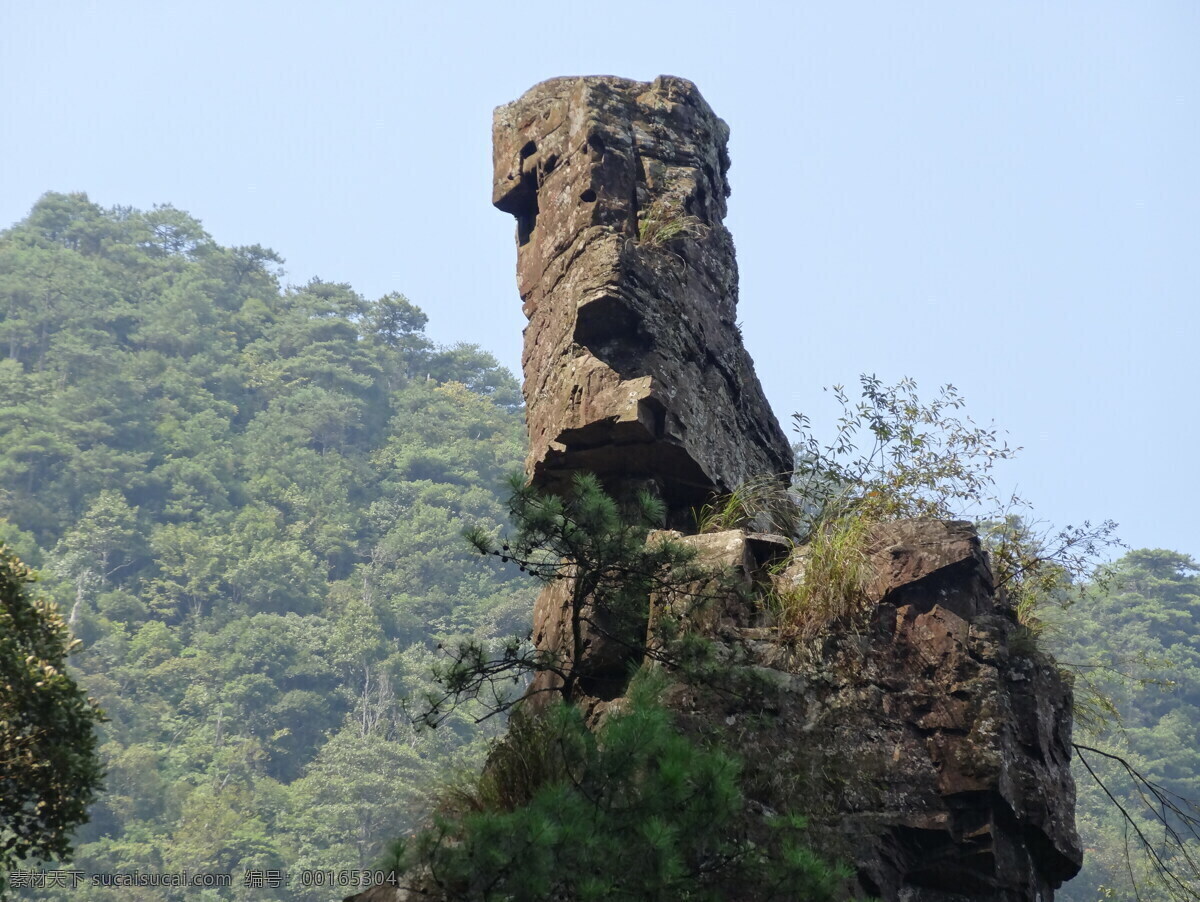 广西 金秀 县 风光 莲花山 红色砂岩 垂直节理 塔柱状 风景区 旅游摄影 国内旅游