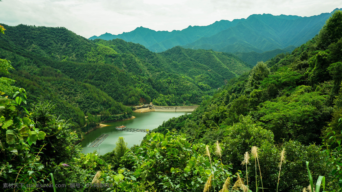 青山绿水 大山 河流 山水 旅游景区 青山 绿水 绿草 绿树水面 碧水水池 山沟 云南风光 自然 山川 风景 美景 一览无余 自然景观 山水风景