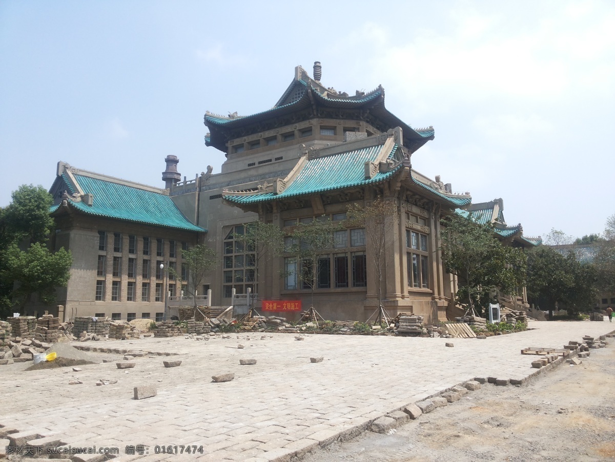 武汉 江城 武昌 武汉大学 老图书馆 武大标志 历史建筑 蓝天 建筑摄影 建筑园林 白色