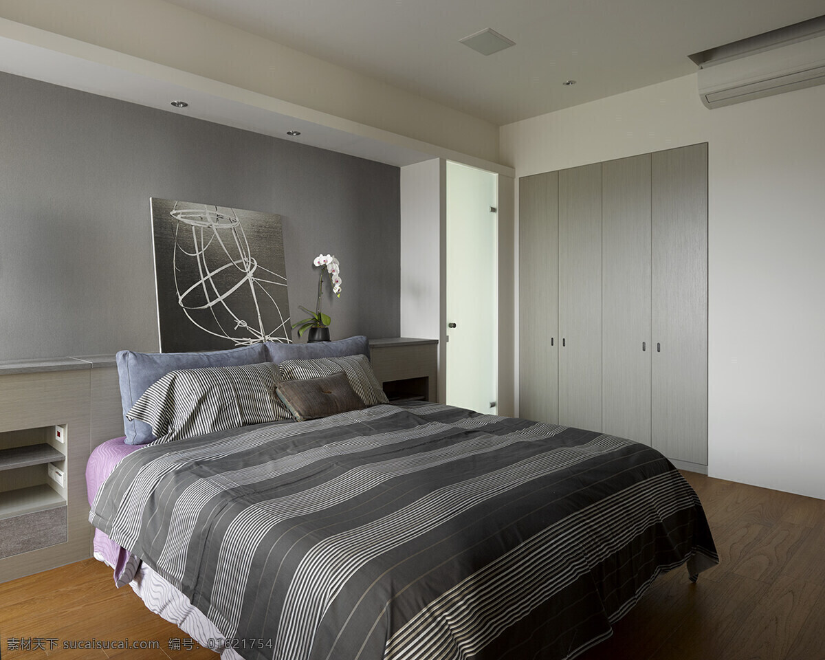 简约 时尚 卧室 床铺 装修 效果图 白色灯光 白色墙壁 方形吊顶 灰色窗帘 木地板