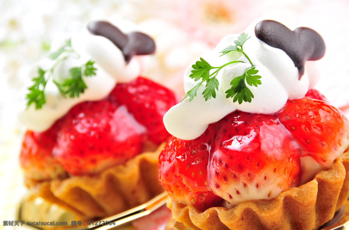 奶油 草莓 蛋糕 糕点 水果蛋糕 水果 菜叶 巧克力 早餐美食 生日蛋糕图片 餐饮美食