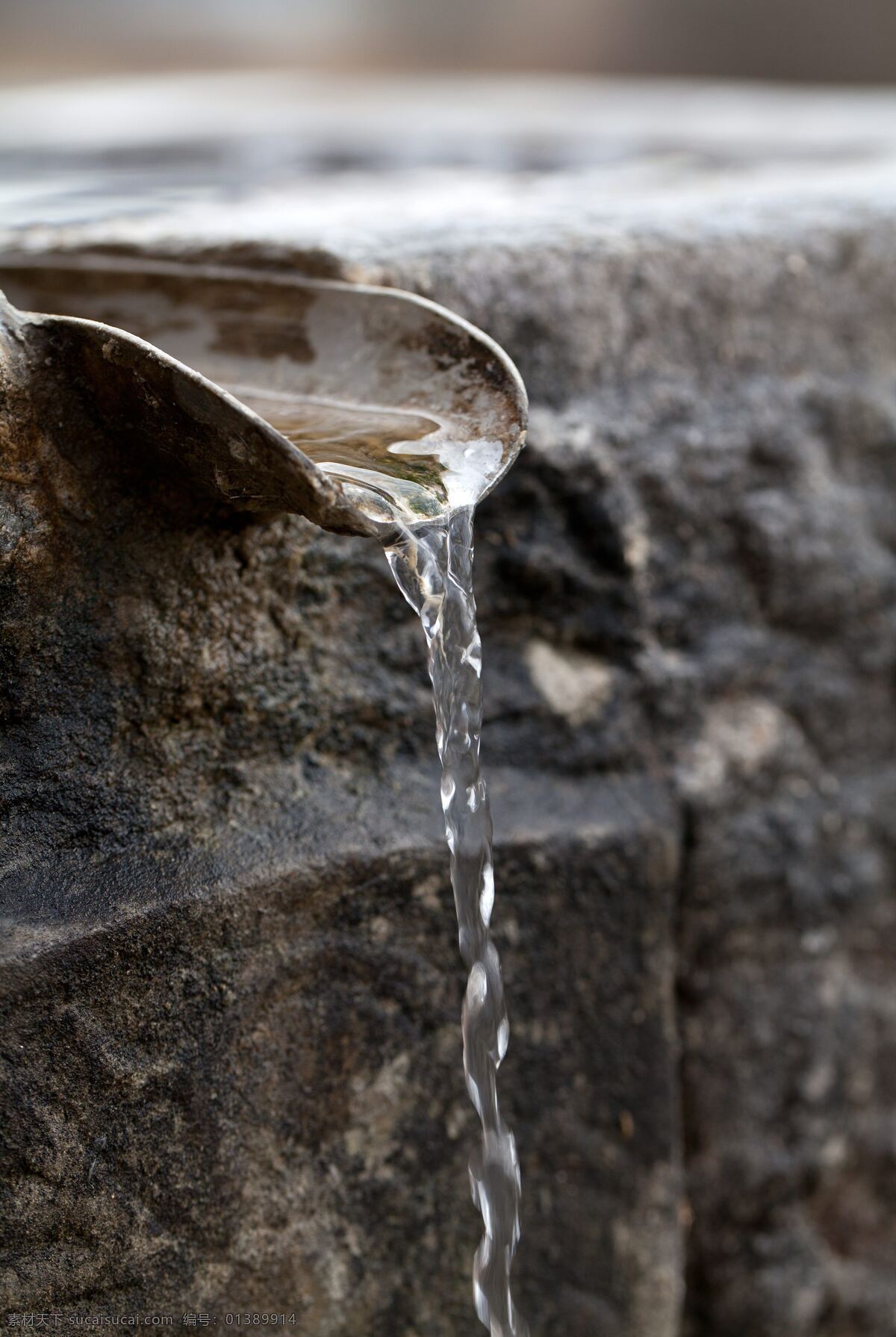 节约用水 流水 生活百科 生活素材 水流 水柱 水资源 出水 饮用水 自来水 流淌 水源 淡水 资源 展板 公益展板设计