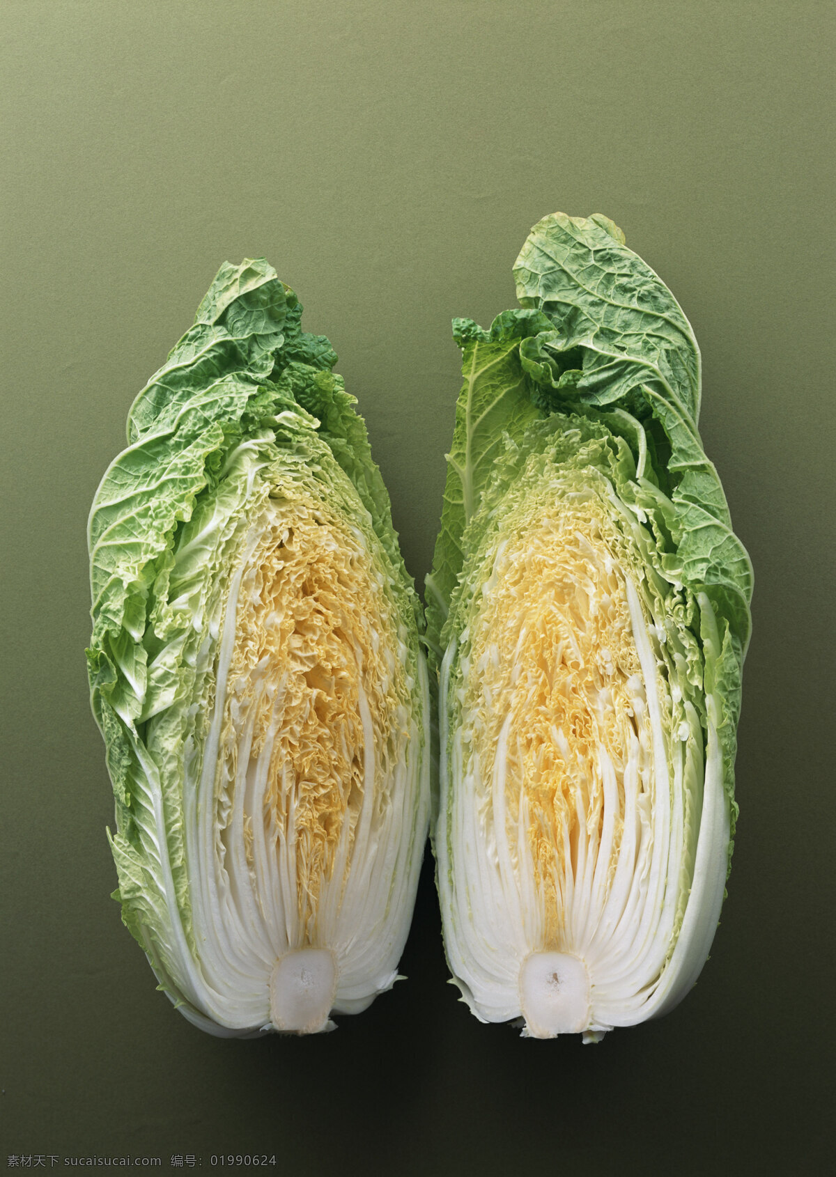 切开 大白菜 新鲜蔬菜 农作物 绿色食品 摄影图 高清图片 蔬菜图片 餐饮美食