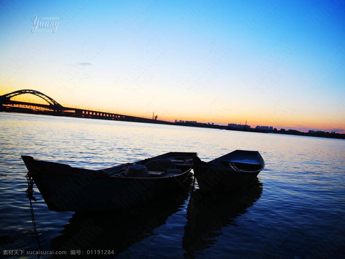 夕阳 余辉 下 松花江畔 停泊的小船 夕阳桥下 夕阳松花江畔 夜色 于洋摄影 自然景观 自然风景