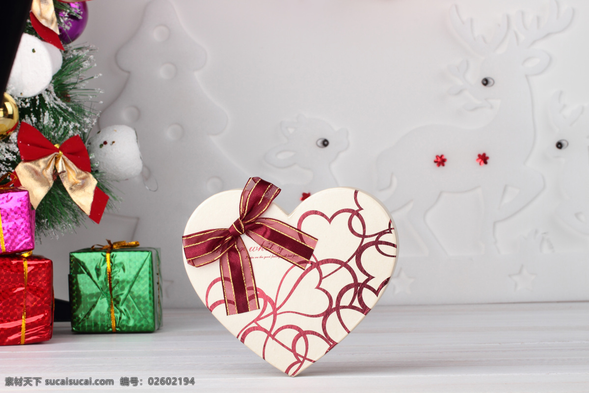 巧克力 圣诞 礼盒 礼品 甜点 送女生 爱心巧克力 甜巧克力 甜品 圣诞礼盒 送礼 食品类 餐饮美食 传统美食