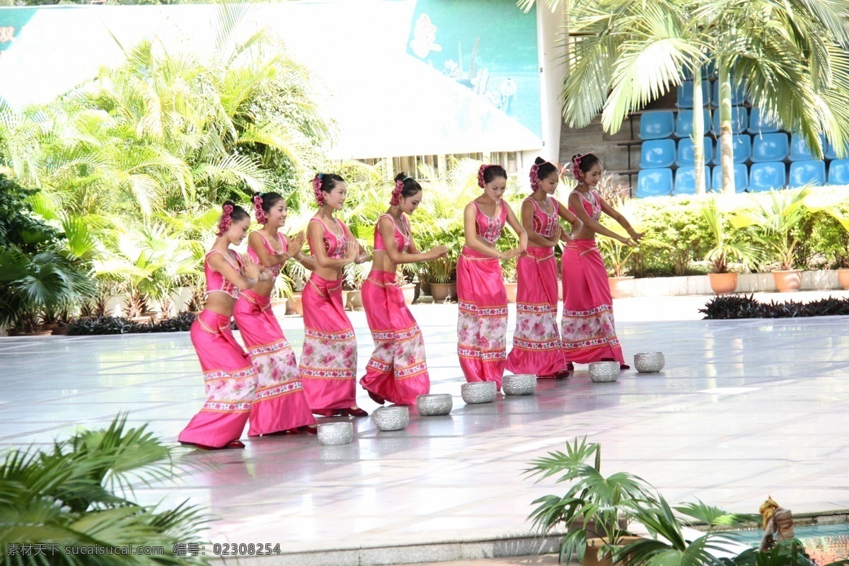 傣族 姑娘 舞蹈 服饰 庆典 西双版纳 云南 傣族姑娘 风景 生活 旅游餐饮