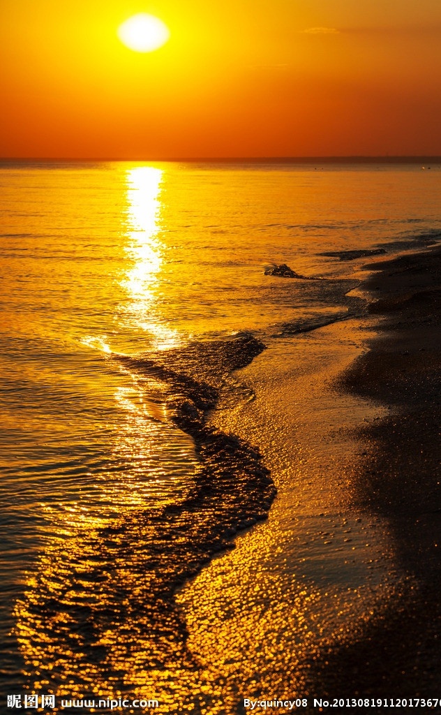 海上日落 海上 日落 傍晚 夕阳 太阳 乌云 海平面 海面 海浪 天空 沙滩 夕阳红 霞光 海滩 海岸 自然风景 自然景观