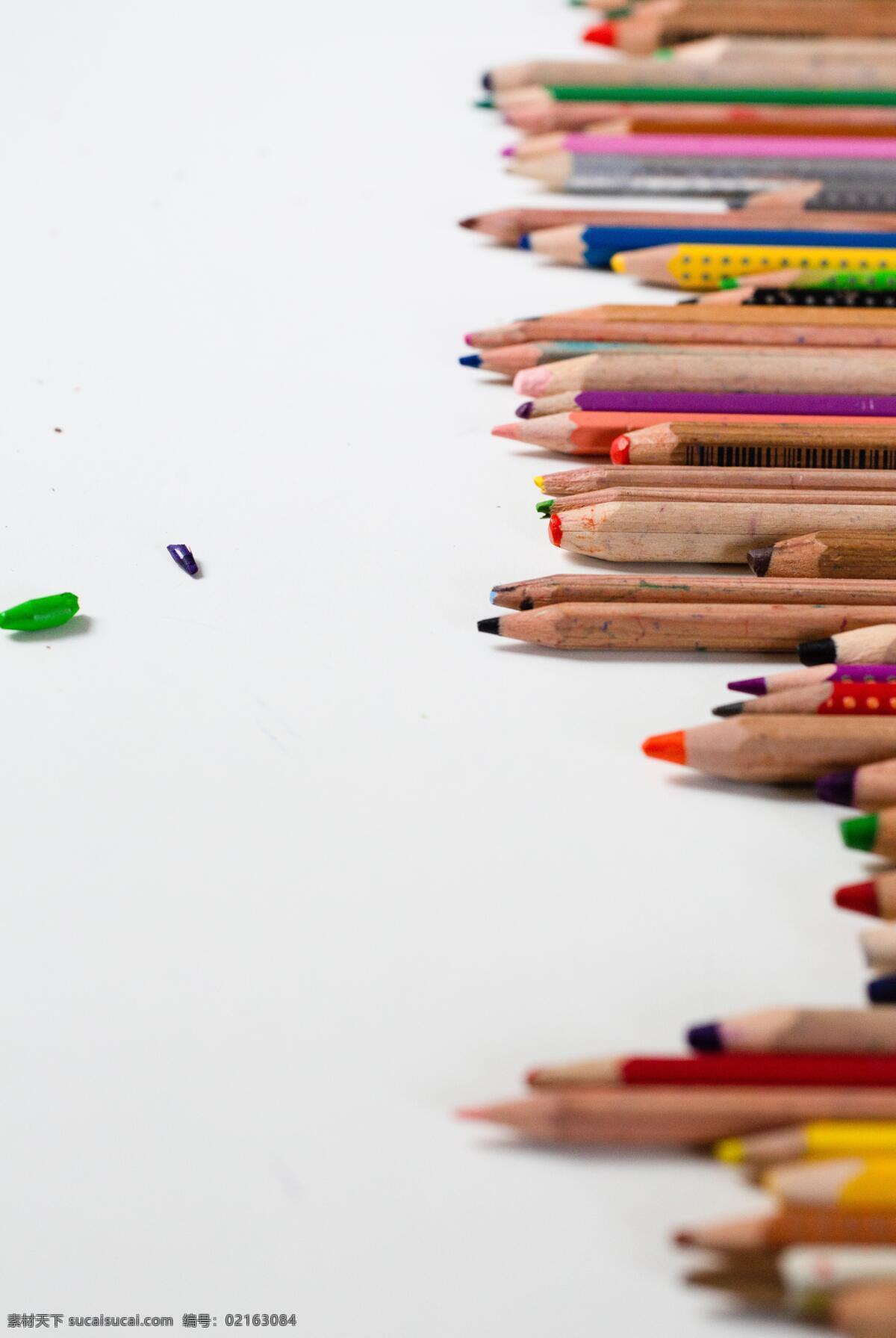 铅笔教育背景 铅笔 背景 绿色 黄色 红色 蓝色 紫色 生活百科 体育用品