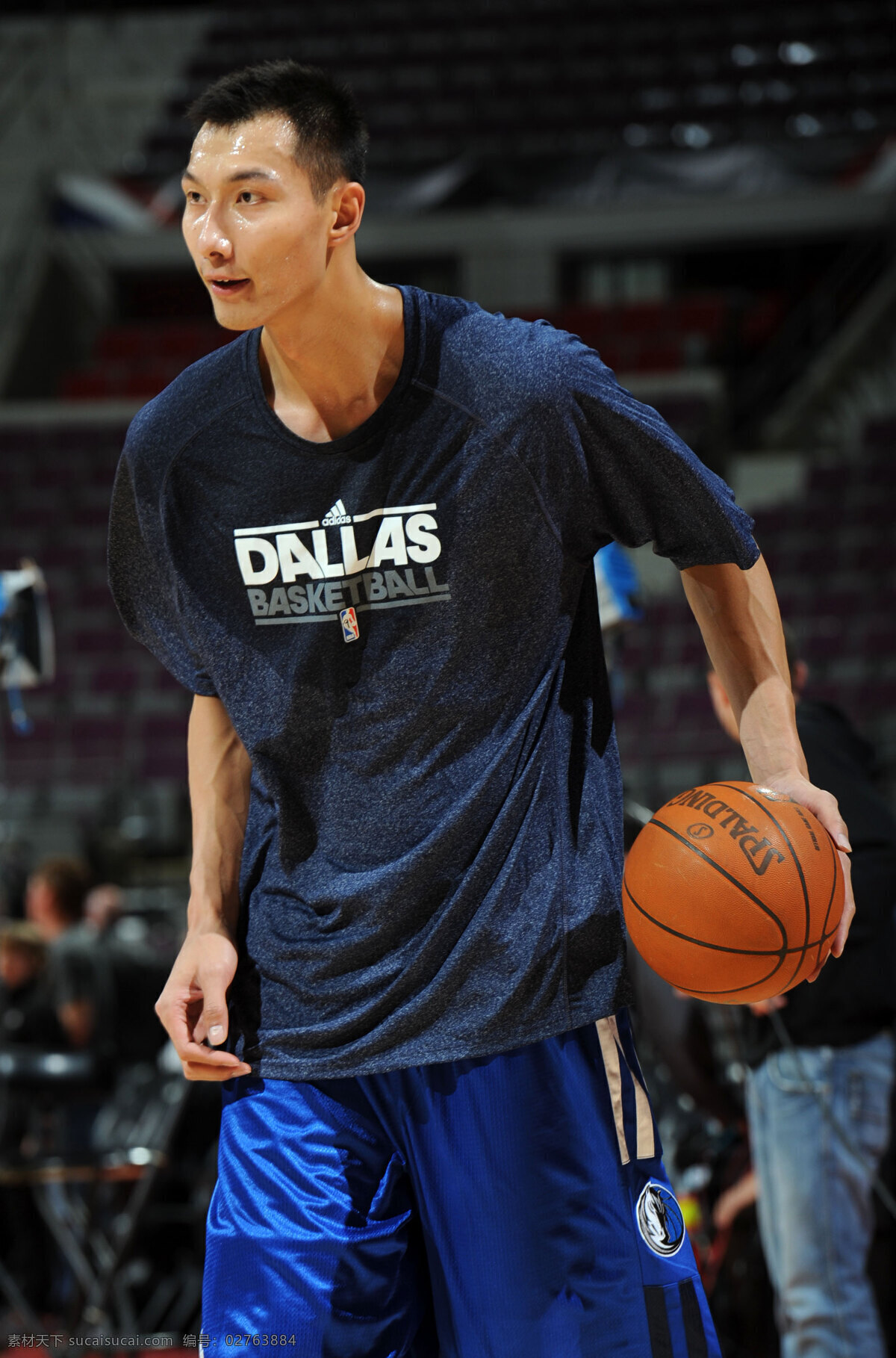 易建联 中国男篮 达拉斯小牛队 nba明星 太空易 明星偶像 人物图库