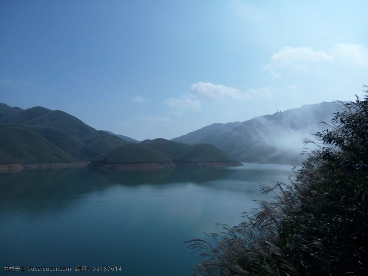 桂林天湖 广西桂林天湖 美丽天湖 风景 美丽风景区 拍摄实景 蓝天高山 天湖湖泊 著名风景 旅游摄影 自然风景