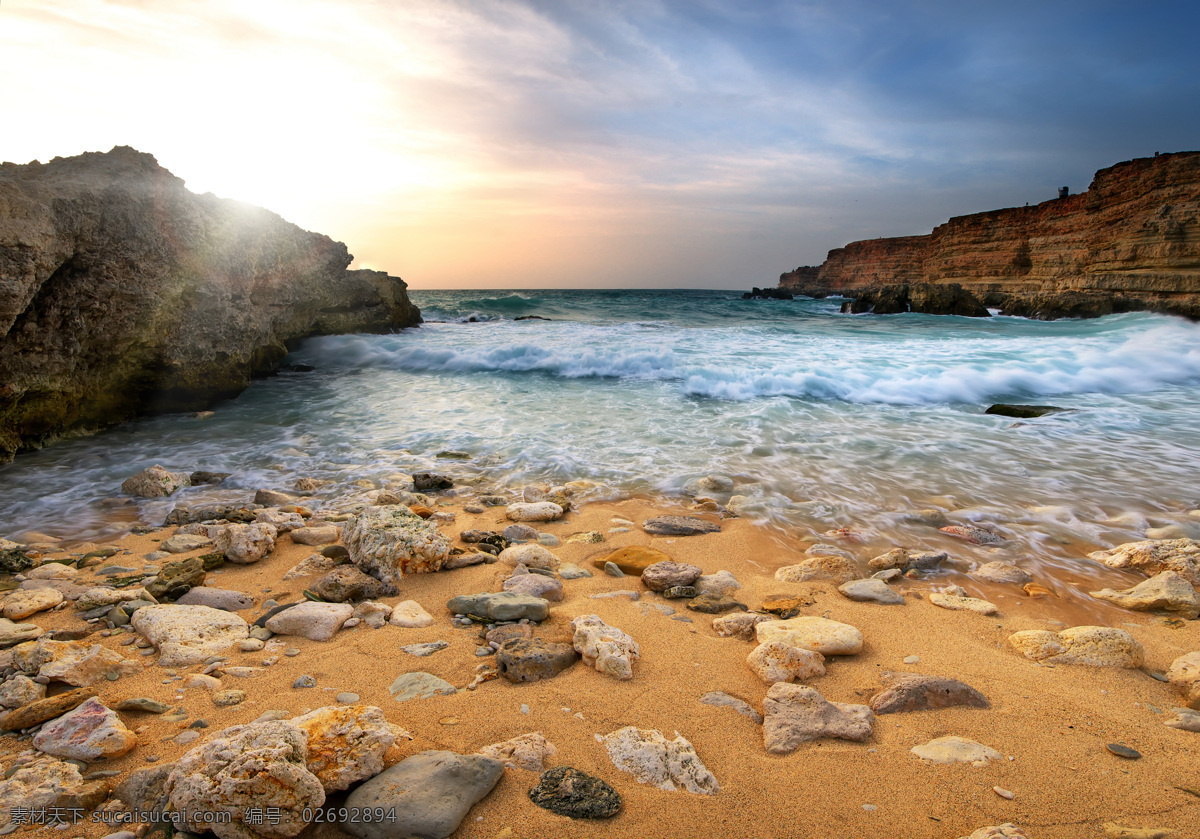 海边美景 白云 光线 海边风景 海边景色 海景 海浪 海面 海水 边美景 仙境 海岩 岩石 日出 夕阳 落日 日落 蓝天 阳光 海石 天空 云层 日光 山水风景 自然景观 自然风景 自然美景 风景 生活 旅游餐饮