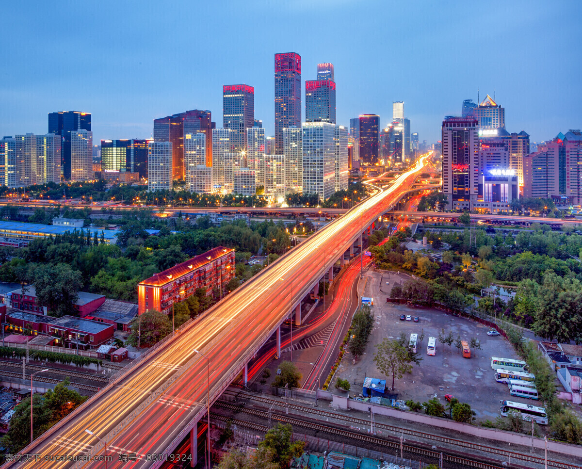 城市 公路 风景 霓虹灯 傍晚 立交桥 高楼大厦 城市风景 美丽城市风光 城市建筑 繁华都市 道路摄影 城市风光 环境家居