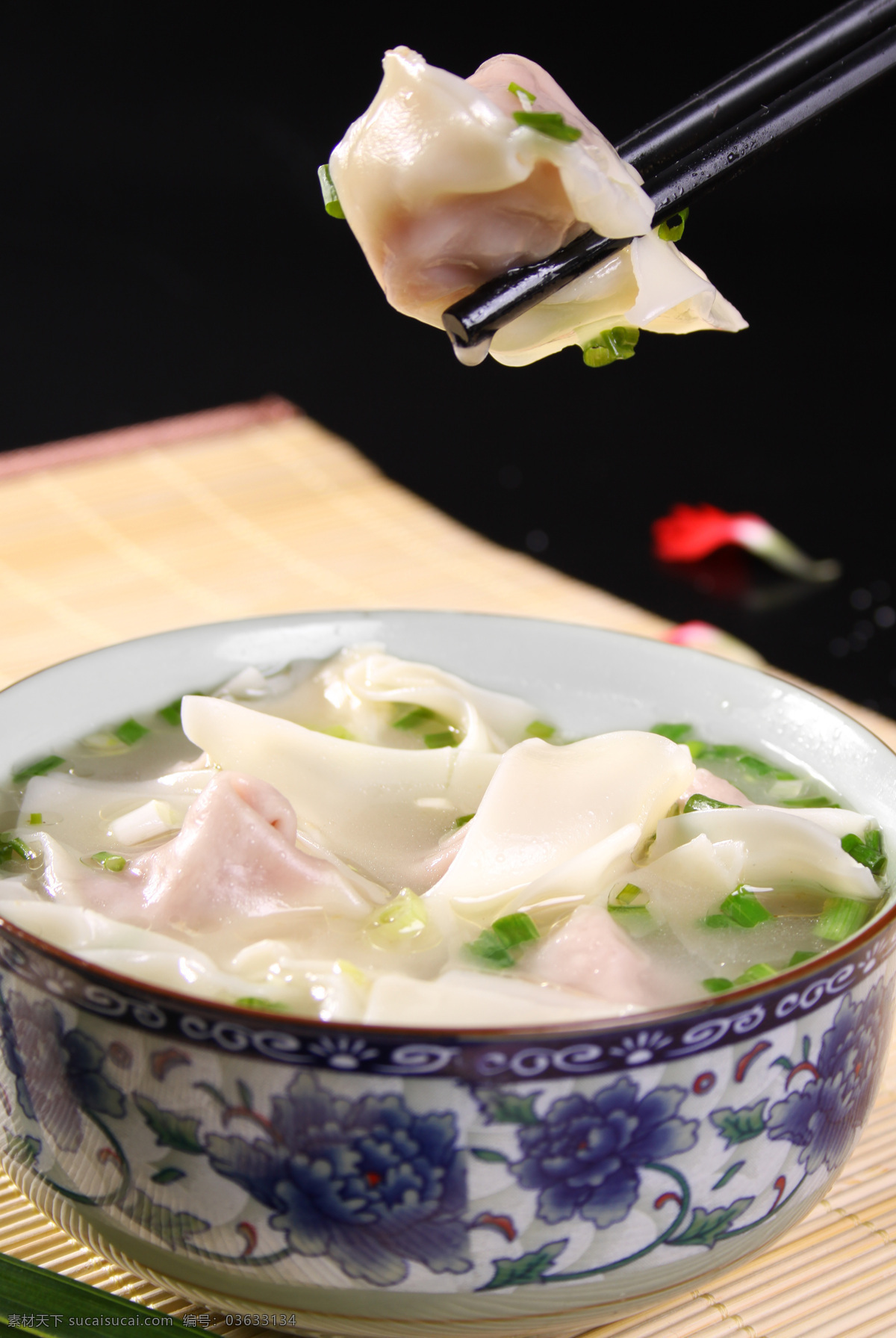 鸡汤抄手 鸡汁抄手 抄手 鸡汤 馄饨 美食摄影 传统菜 家常菜 面点 面食 清汤 餐饮美食 传统美食