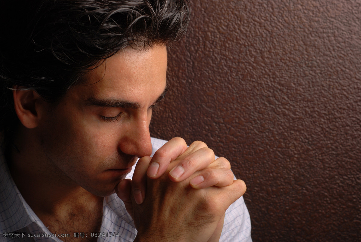 祈祷 男人 祈祷的男人 祷告 虔诚祈祷 祈祷手势 生活人物 人物图片