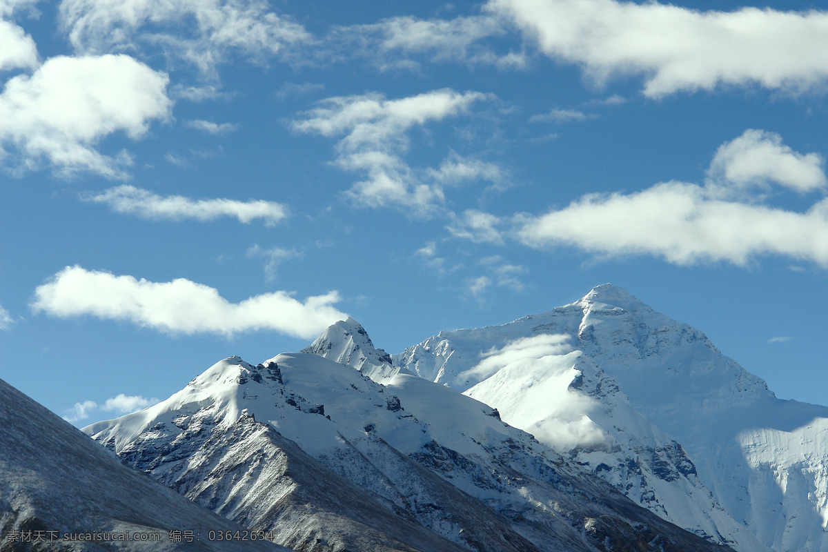 珠峰 珠穆朗玛峰 雪山 蓝天 白云 西藏 自然景观 山水风景 摄影图库