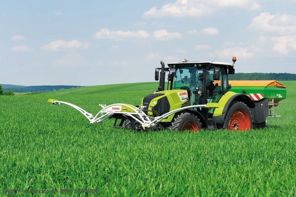 拖拉机 农场 小麦 农业机械 喷药机 蓝天 现代科技 农业生产