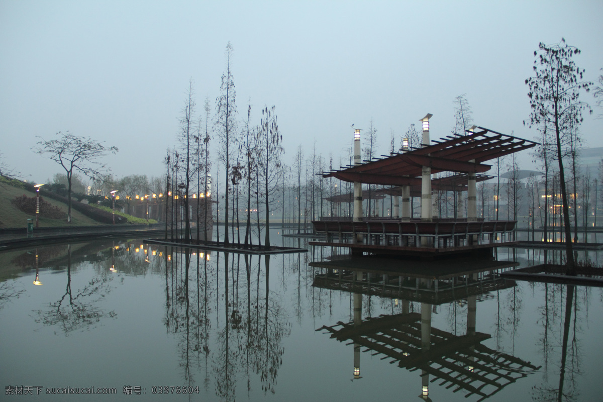 灯光 风景 公园 公园风景 湖 湖水 建筑园林 千 灯 一角 千灯湖公园 自然风景 树木 公园一角 园林建筑 家居装饰素材 灯饰素材