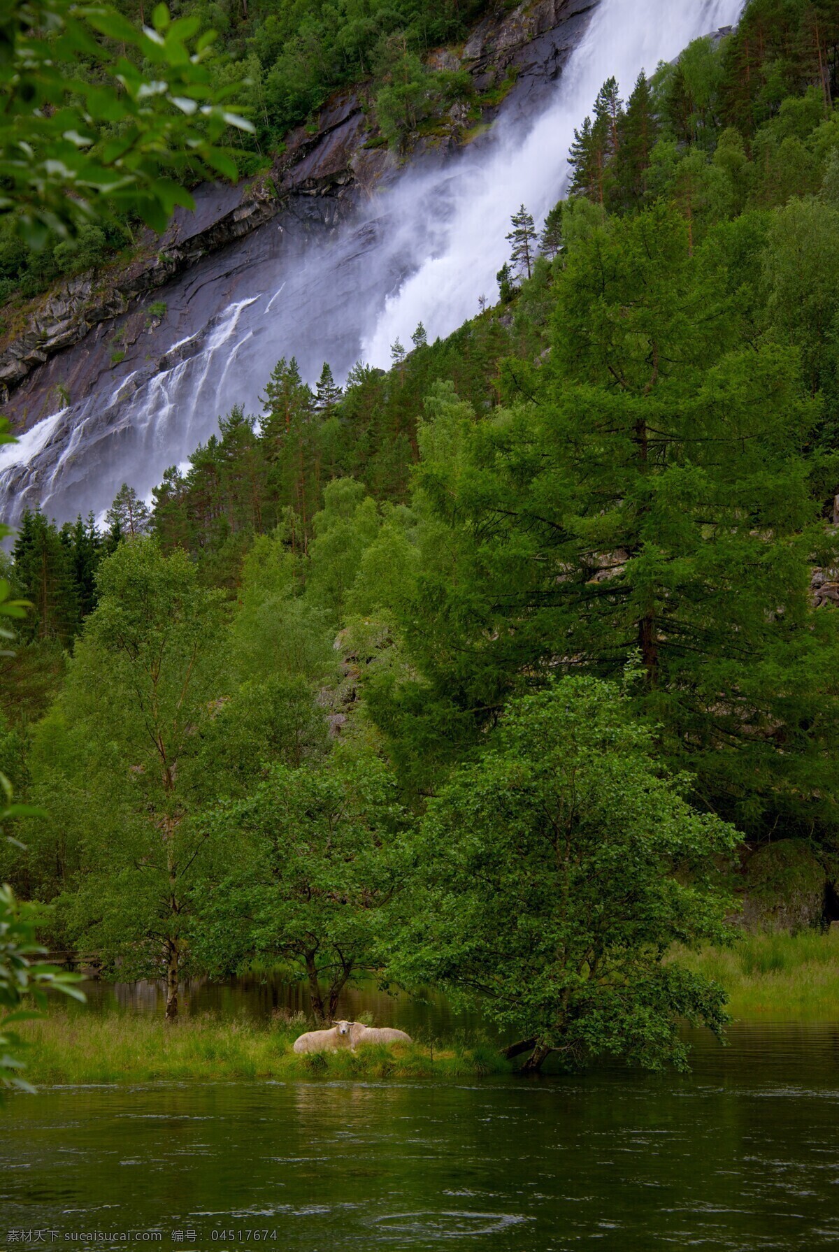 石壁 上 瀑布 瀑布风景 美丽风景 风景摄影 美丽风光 自然美景 美丽景色 山水风景 风景图片