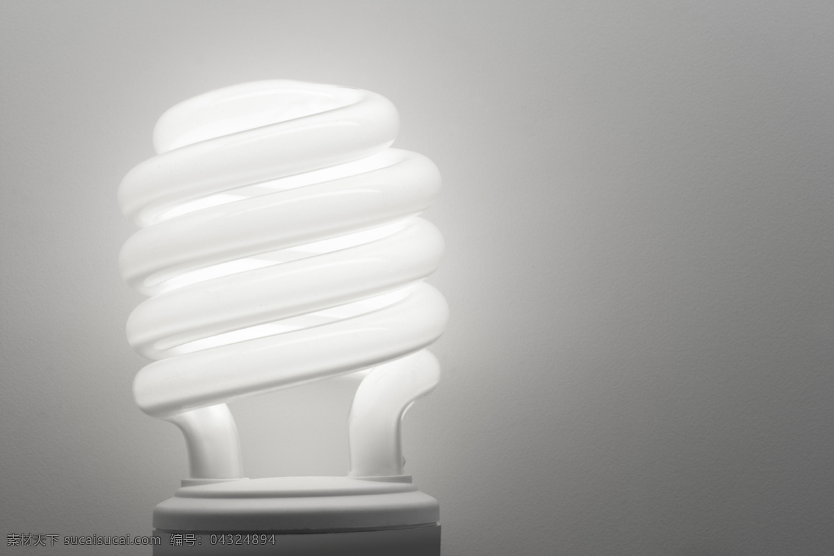 发光 节能 灯泡 能源概念 电灯泡 绿色能源 环保能源 生态能源 洁净能源 可再生资源 能源环保 低碳 螺纹 节能灯 生活用品 生活百科