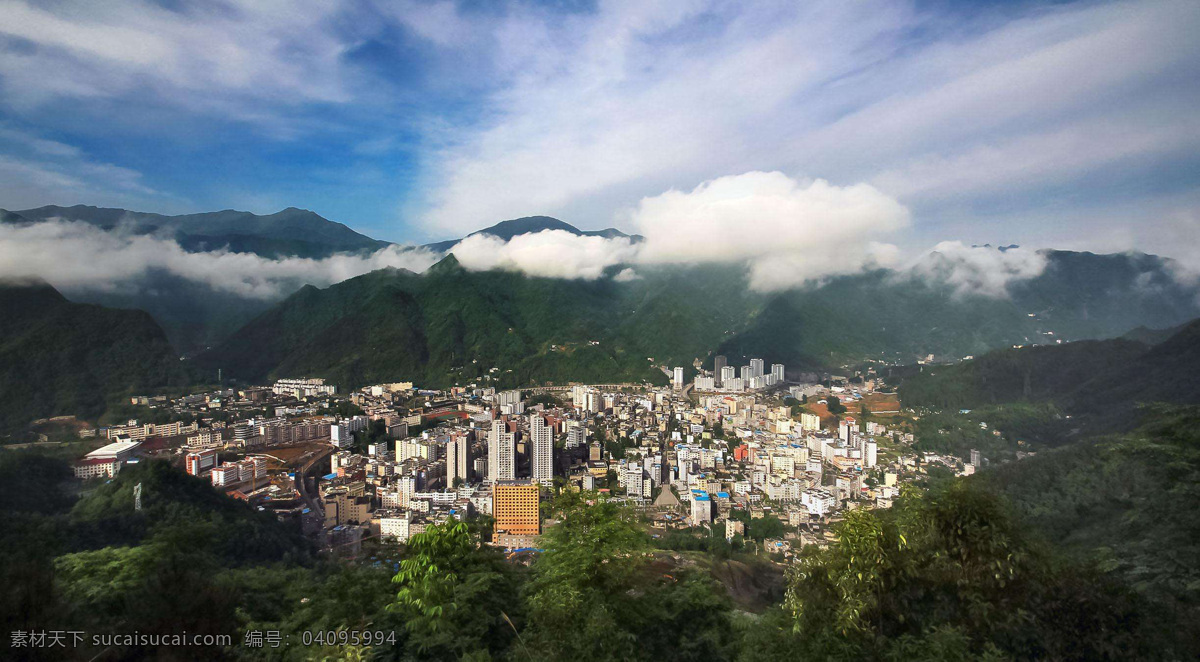 城口县城 重庆市 城口 城口县 县城 城市 小城镇 贫困县 大巴山 山区 盆地 重庆 旅游摄影 国内旅游