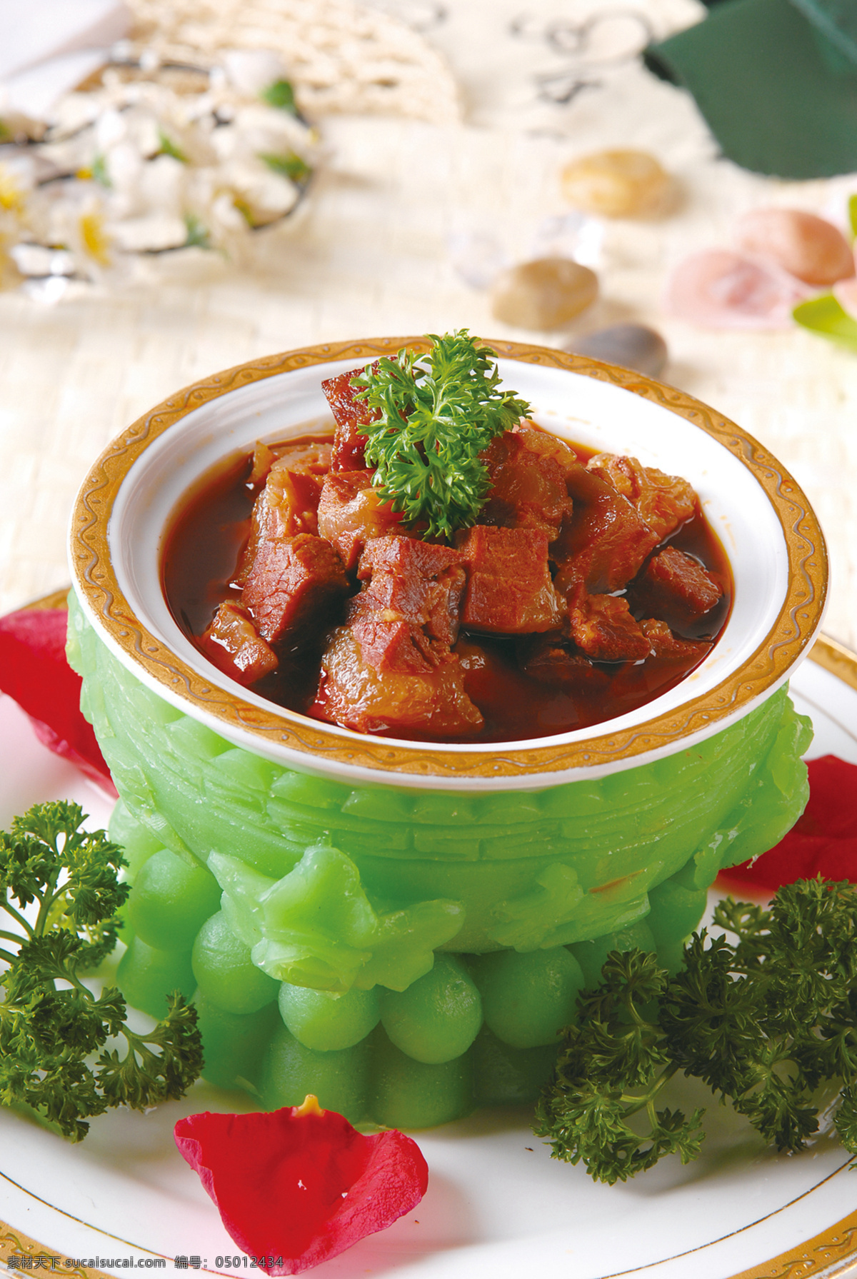 汉宫红汤牛肉 美食 传统美食 餐饮美食 高清菜谱用图