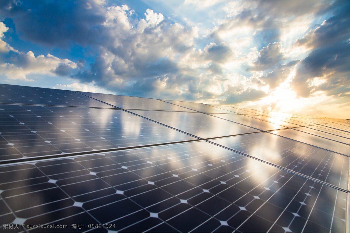 蓝天 白云 太阳能 蓝天白云 太阳能电站 太阳能板 太阳能发电 新能源 绿色能源 节能环保 其他类别 环境家居