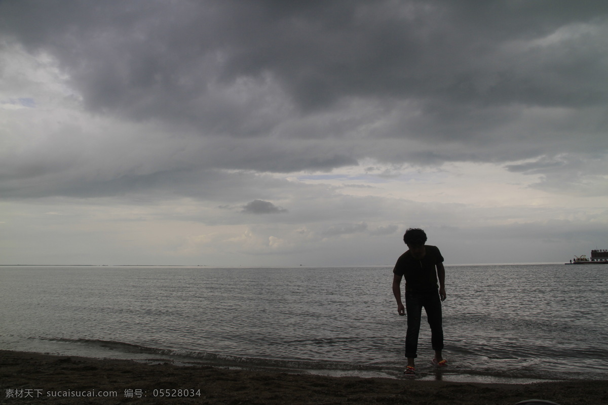 青海湖 天人合一 人与自然 水天一线 自然 旅游摄影 国内旅游 灰色