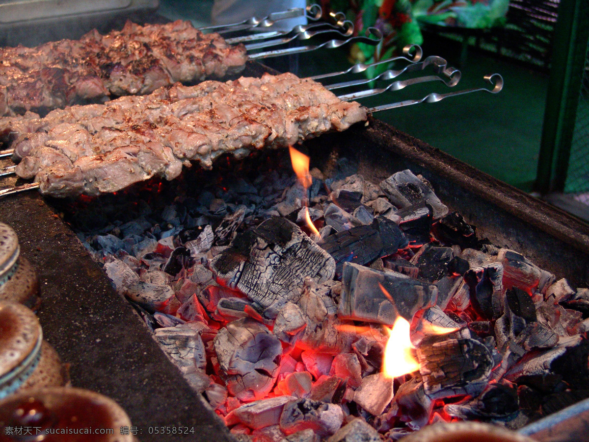 烤串 夜宵 美食 美味 烤肉 烤肉串 羊肉串 肉类 餐饮美食 烧烤烤串 分层