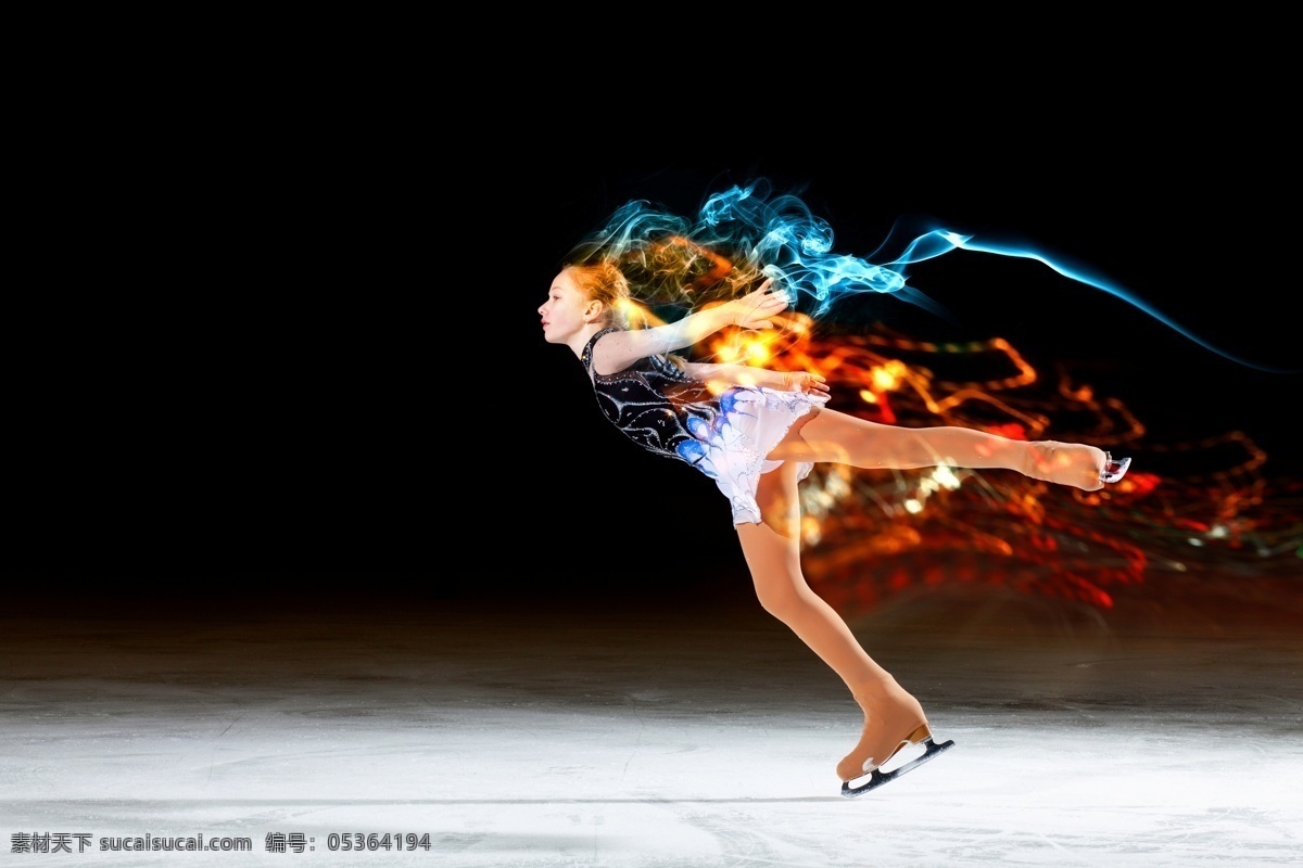 花样滑冰 选手 彩色 火焰 彩色火焰 冰面 美女 运动员 滑冰 运动 体育运动 生活百科
